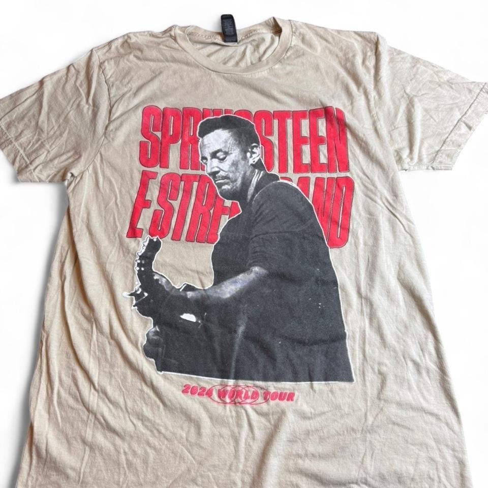 Bruce Springsteen E Street Band 2024 World Tour T-Shirt Tan Unisex Medium