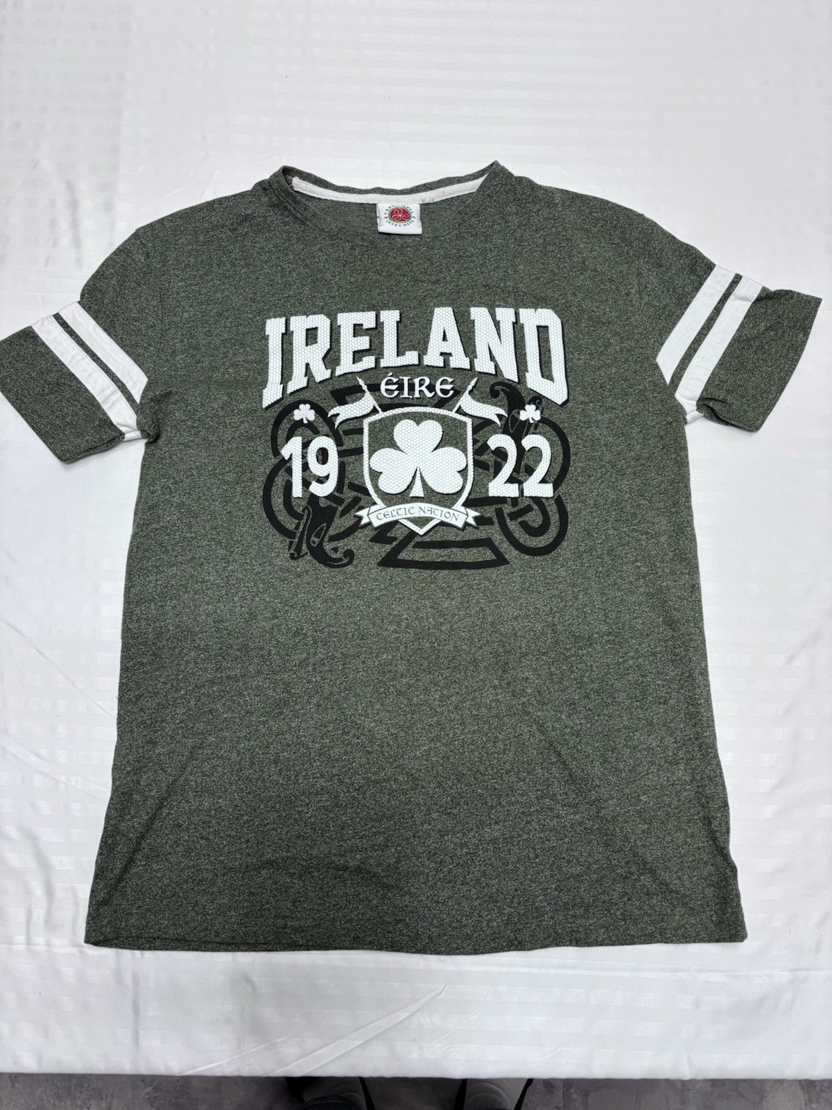 Traditional Craft Ireland Eire Ire Celtic Nation 1922 T-Shirt Size Medium