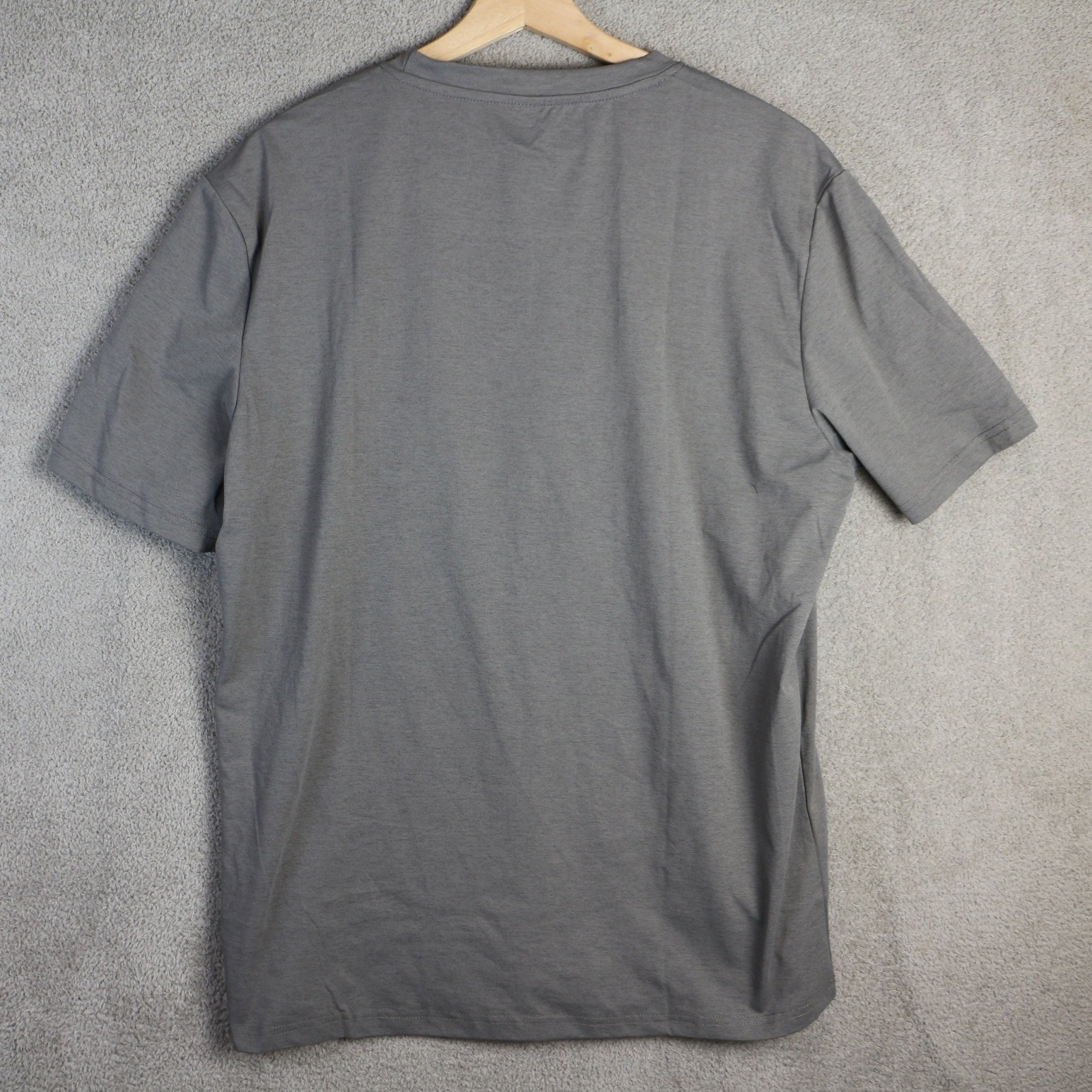 Manfinity T-Shirt Men’s Size Large Grey Pintuck Pleated Hypnotize Short Sleeve