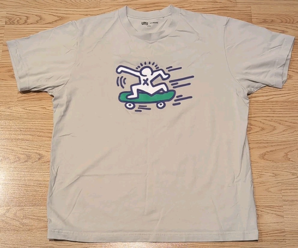 UT Archive Uniqlo Keith Haring Skateboarding Skater Shirt tan XL