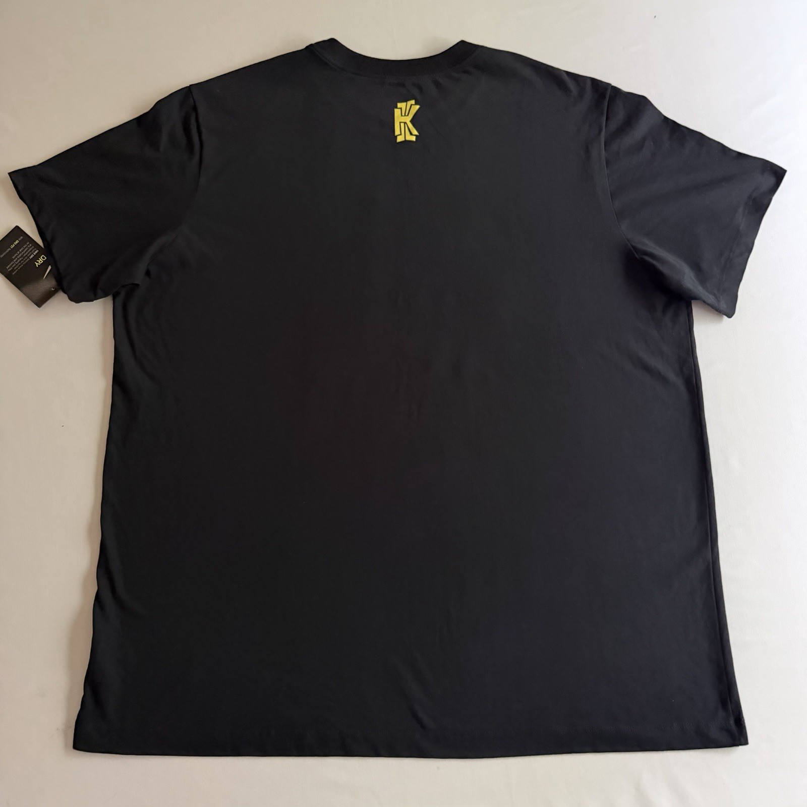 Nike SpongeBob SquarePants Kyrie Irving T-Shirt Men 2XL Basketball Essentials