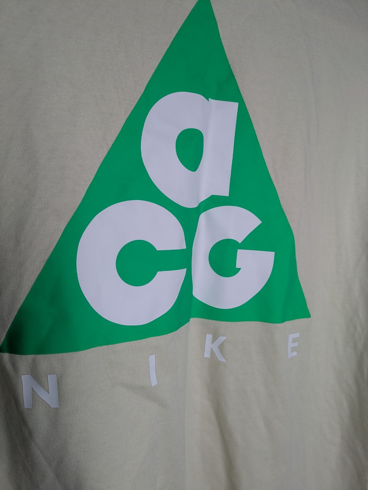 HJ0798-229 Nike ACG Men’s Max90 Loose Fit Heavyweight T-Shirt Light Khaki Size M