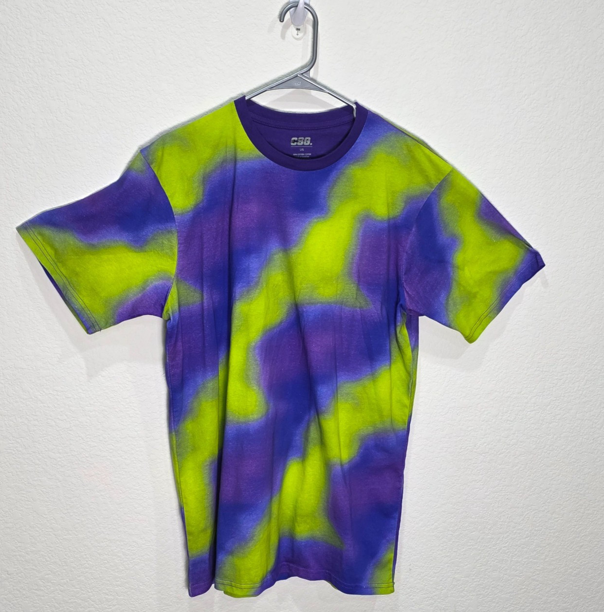 CSG Champs Sports Gear Purple & Green Tie Dye T-Shirt Size Large 90s Style Y2K