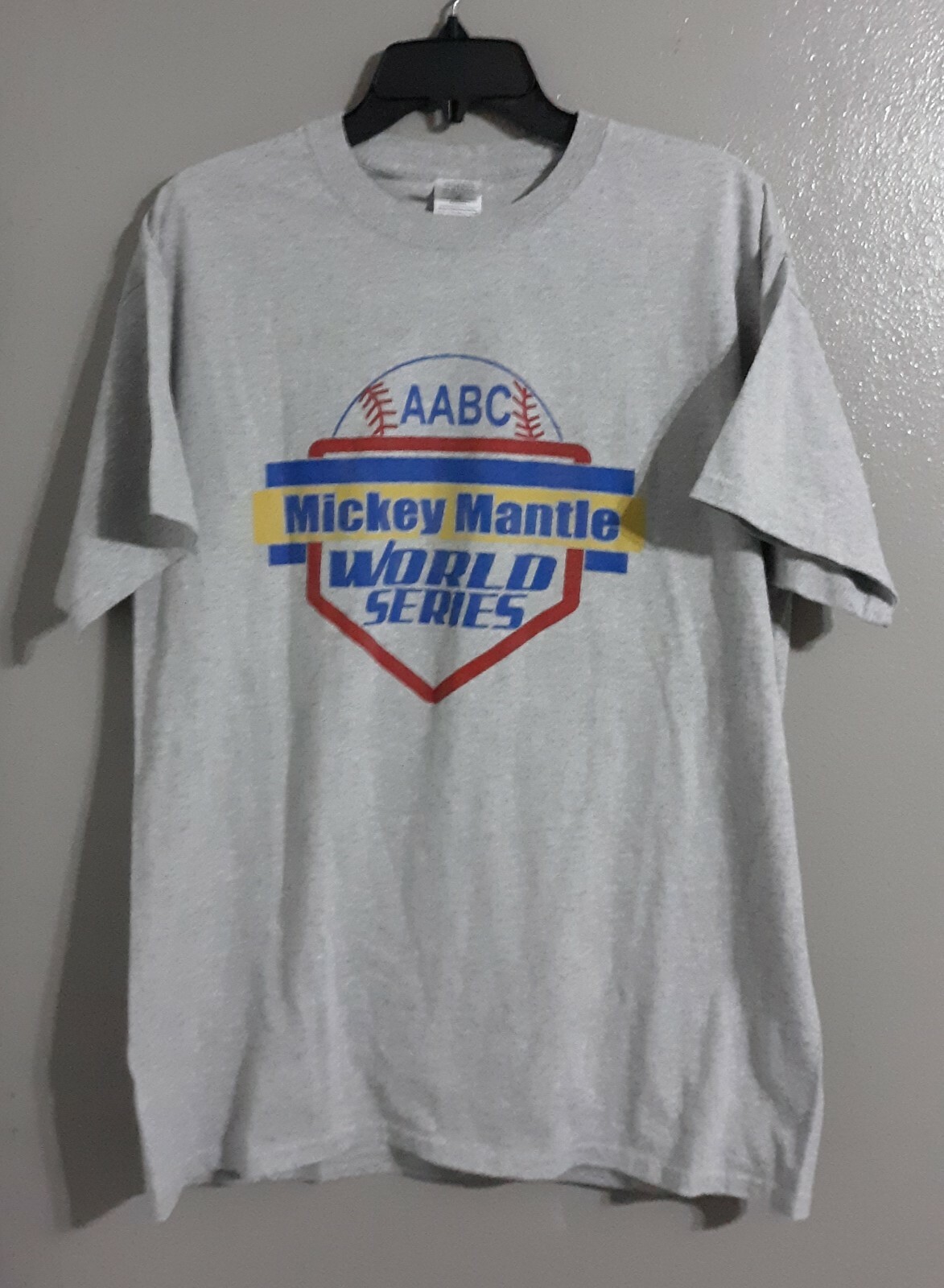 UNISEX ADULT AABC MICKEY MANTEL WORLD SERIES SHORT SLEEVE PULLOVER TEE.SZ L