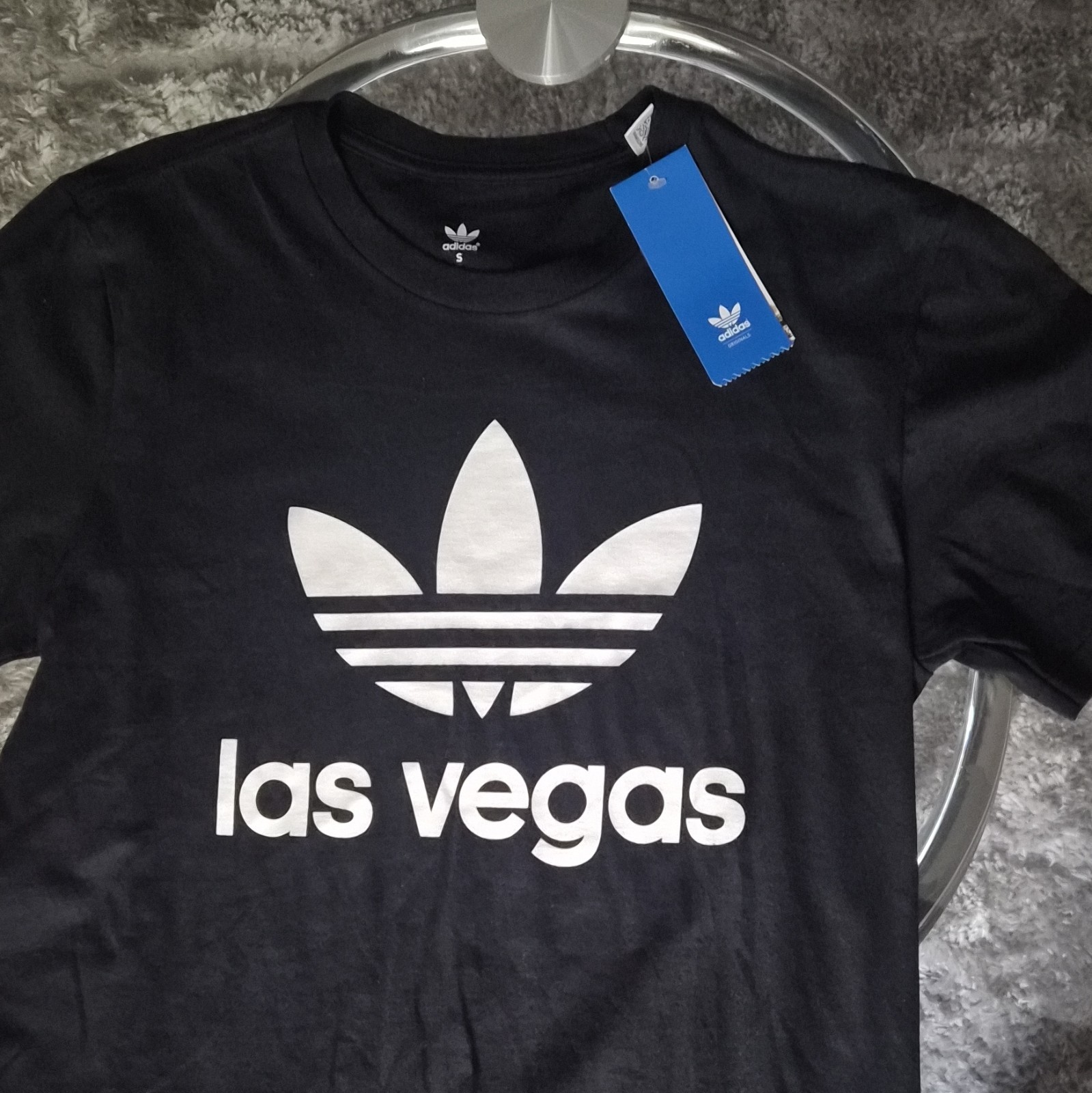 adidas Originals Men’s S Black Short Sleeve Crew Neck Las Vegas Trefoil Tee