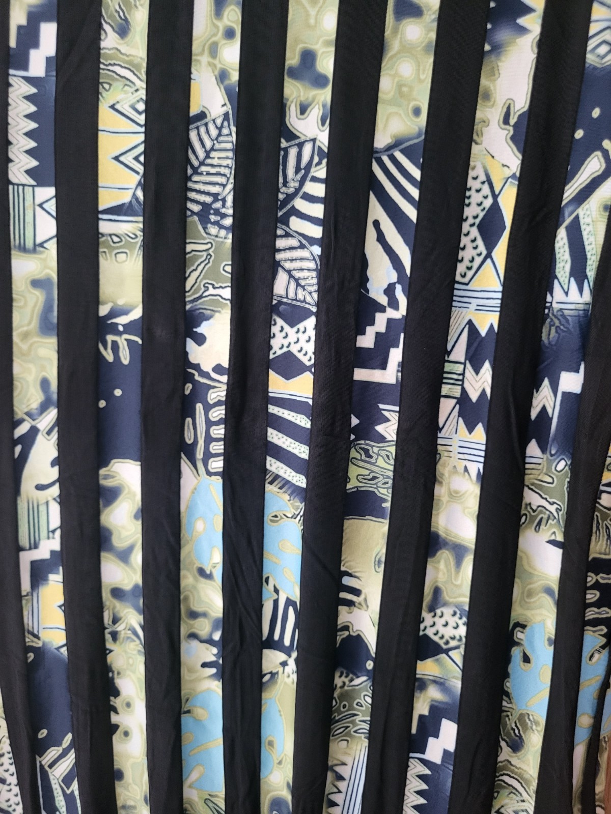 Bruno Banani Tribal / Jungle Colourful Graphic T-Shirt / Top – Size Medium