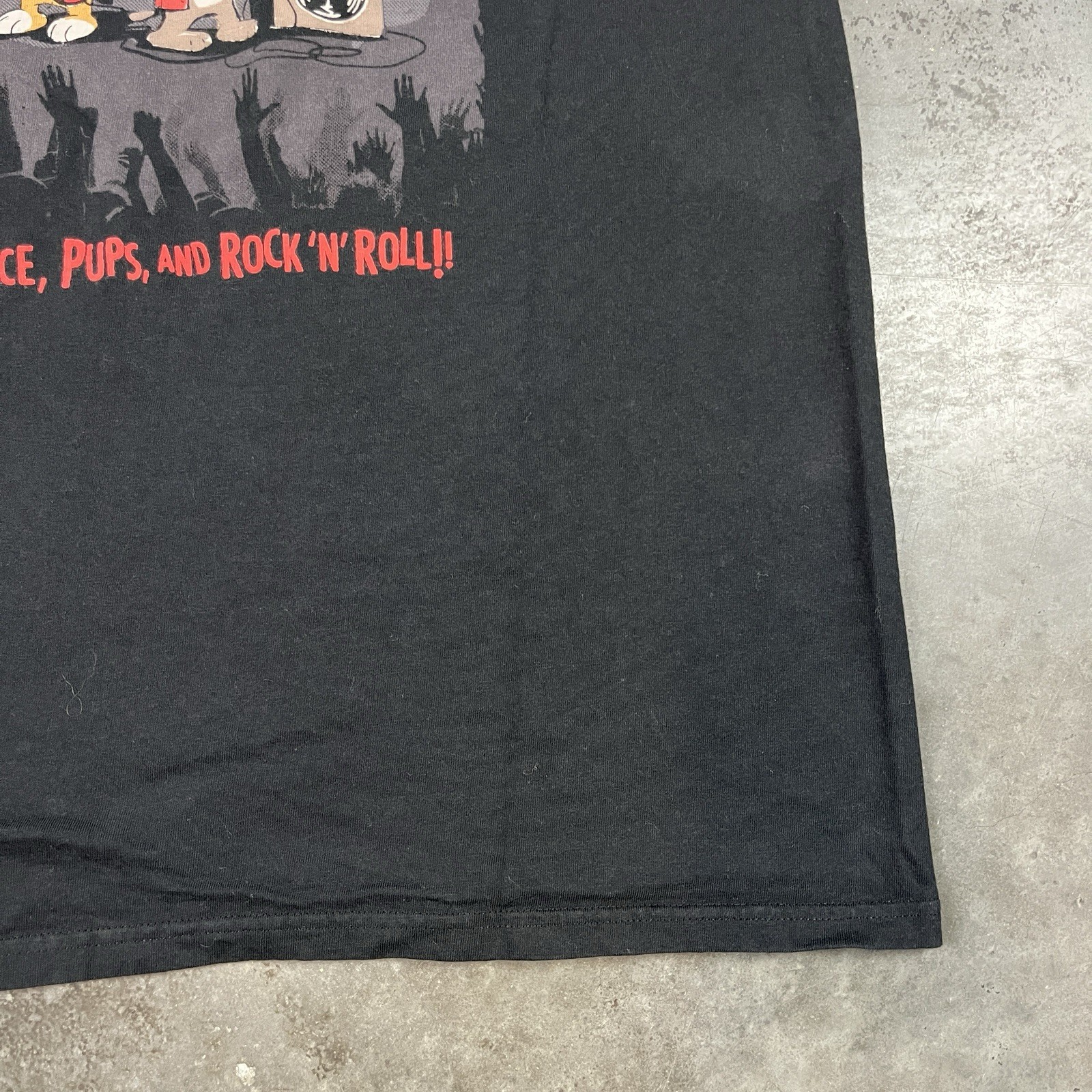 Crazy Shirt Mens Medium Black Adpot A Dog Preowned