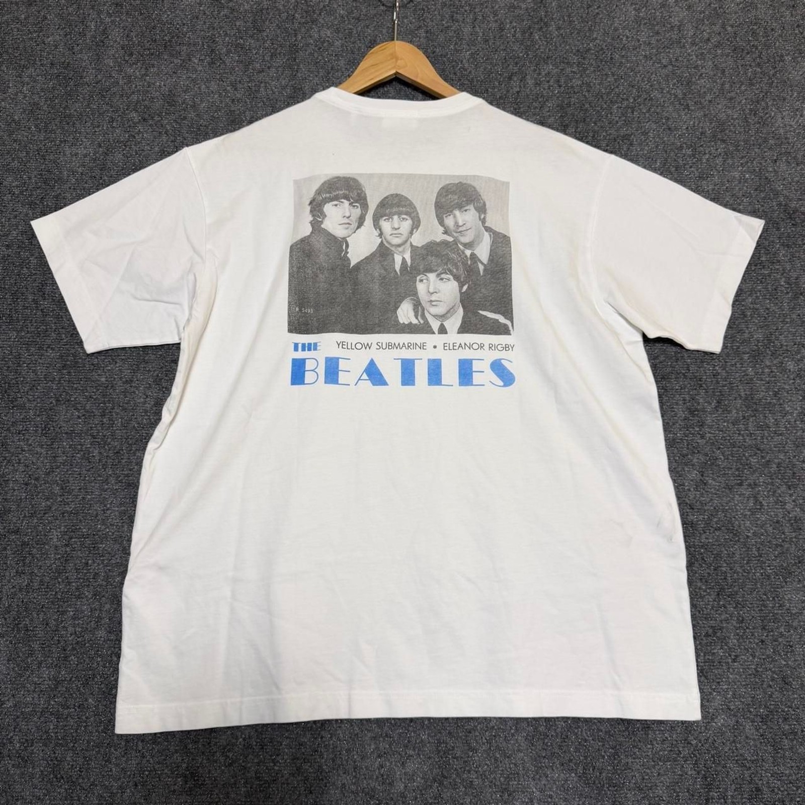 Rare Kith For the Beatles “Yellow Submarine” Tee Size XL