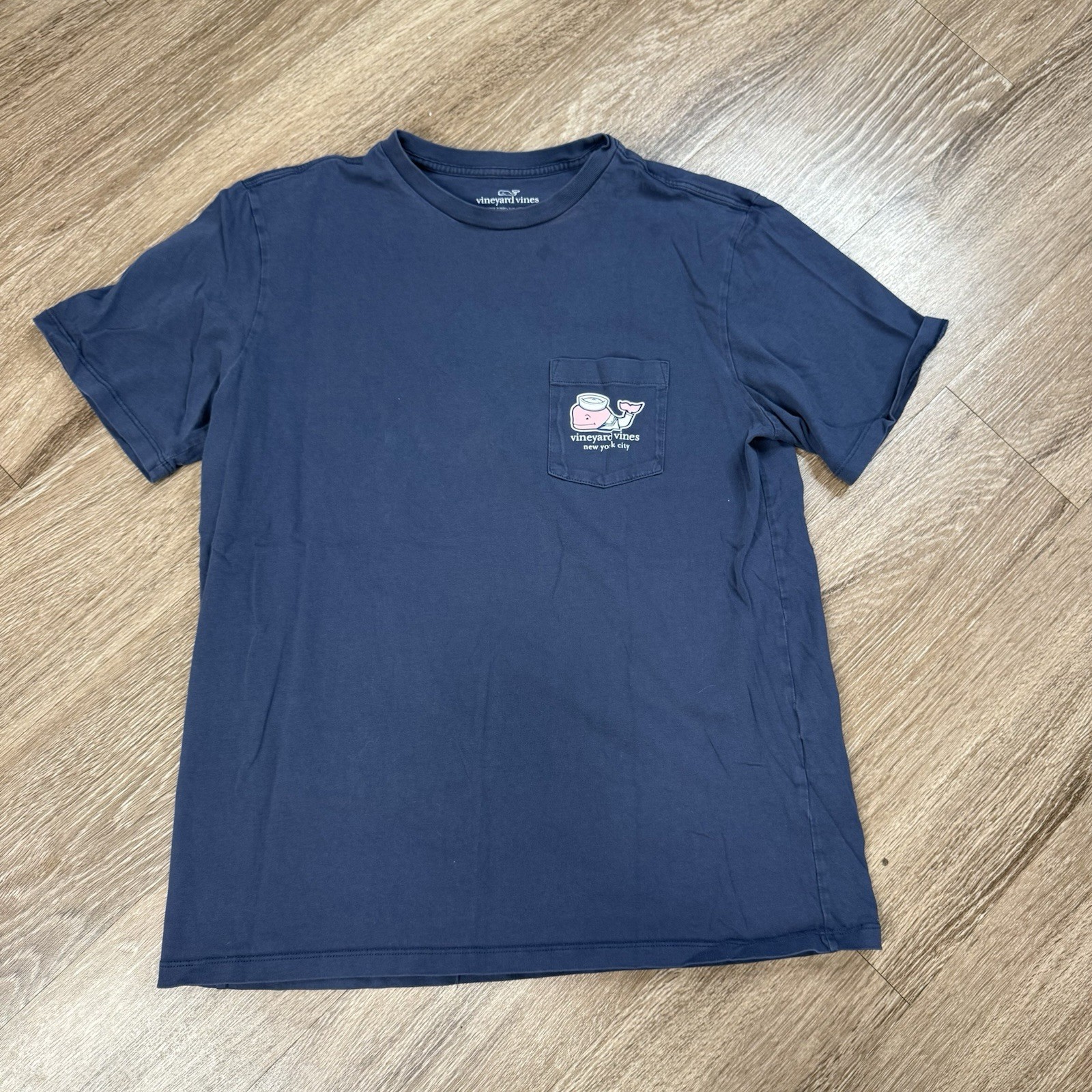 Vineyard Vines Classic New York City Whale Logo T-Shirt Men’s Size M