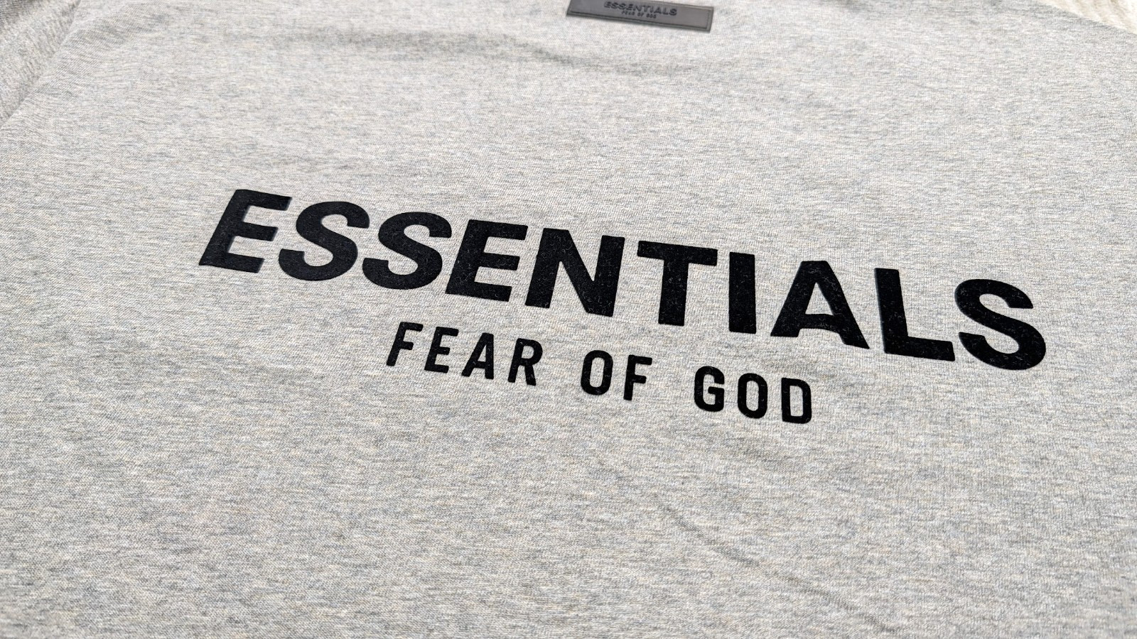 Fear of God Essentials Tee ‘Dark Oatmeal’ L Size Oversized T-Shirt SS22 NWT