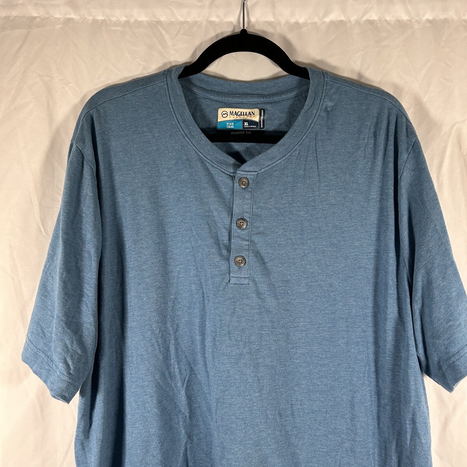 Magellan Fishing Shirt Men’s XL Blue Crew Neck Short Sleeve Classic Fit Moist Wi