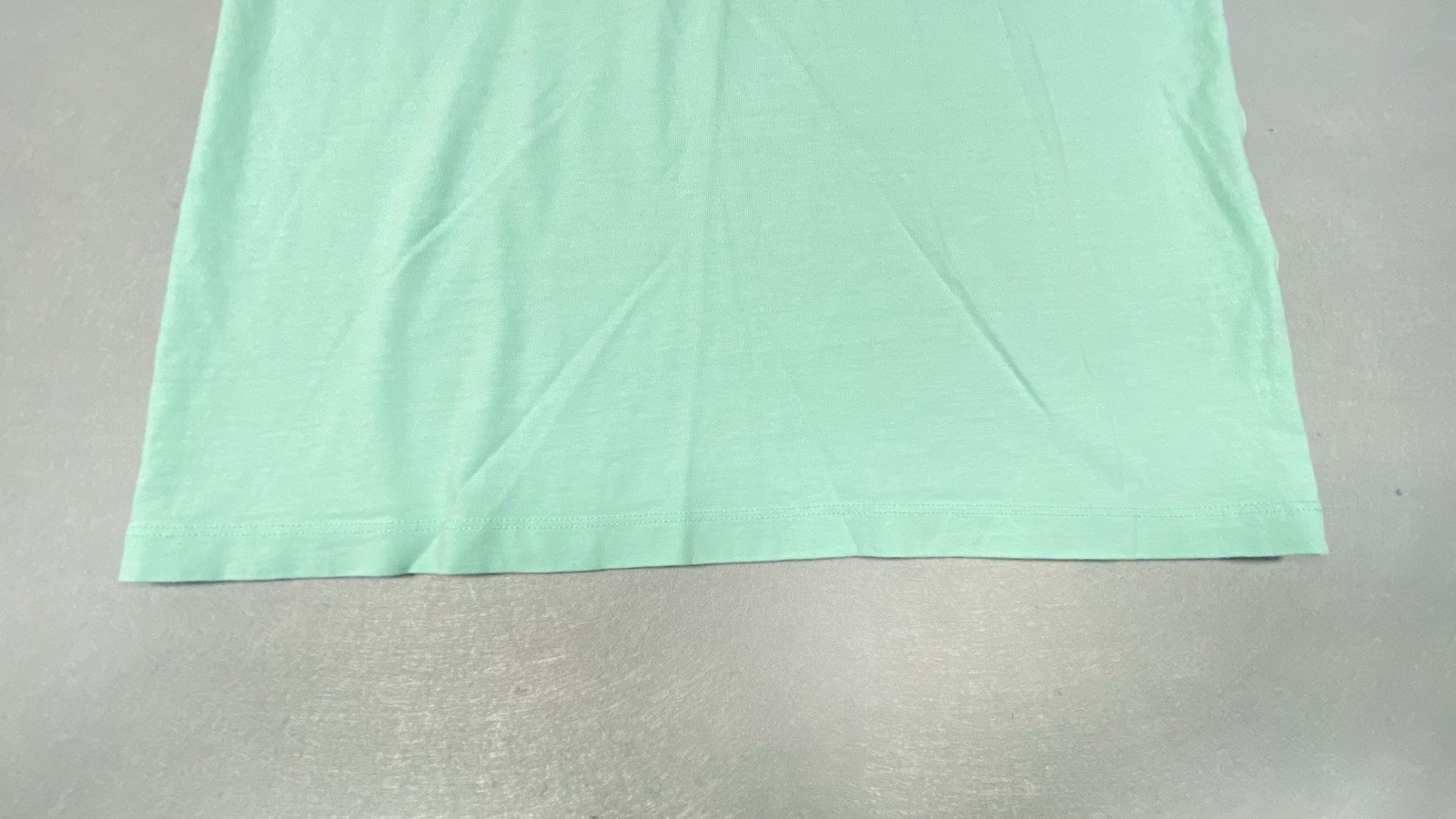 Vineyard Vines Shirt Mens XS Mint Green Whale Pocket Graphic Tee Preppy