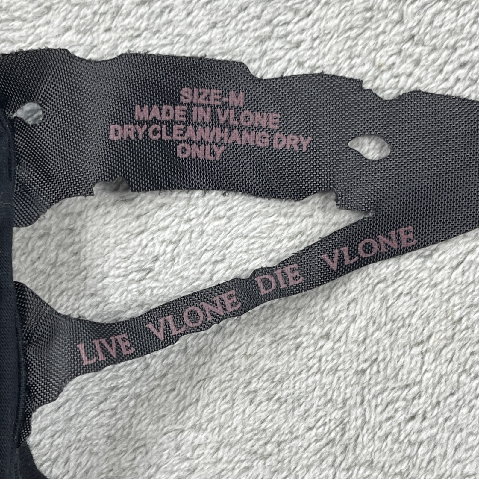 Vlone T-Shirt Men Medium Black Blue Logo Long Sleeve Graphic Tee Streetwear
