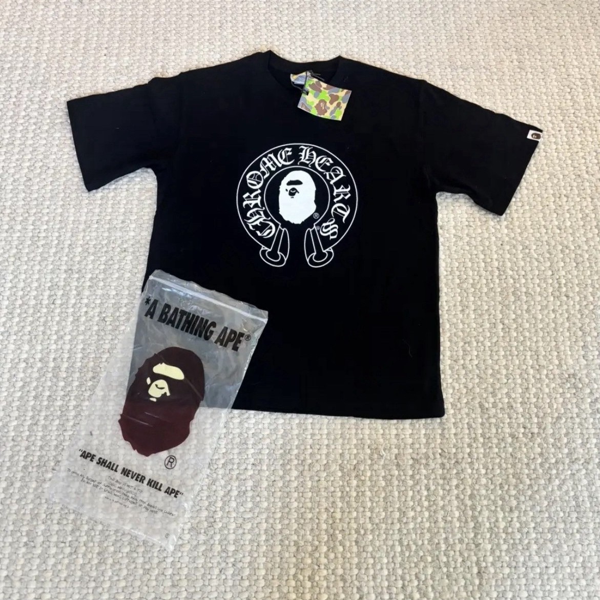 A Bathing Ape BAPE Men’s Black Graphic Logo Crew Neck Short Sleeve T-Shirt
