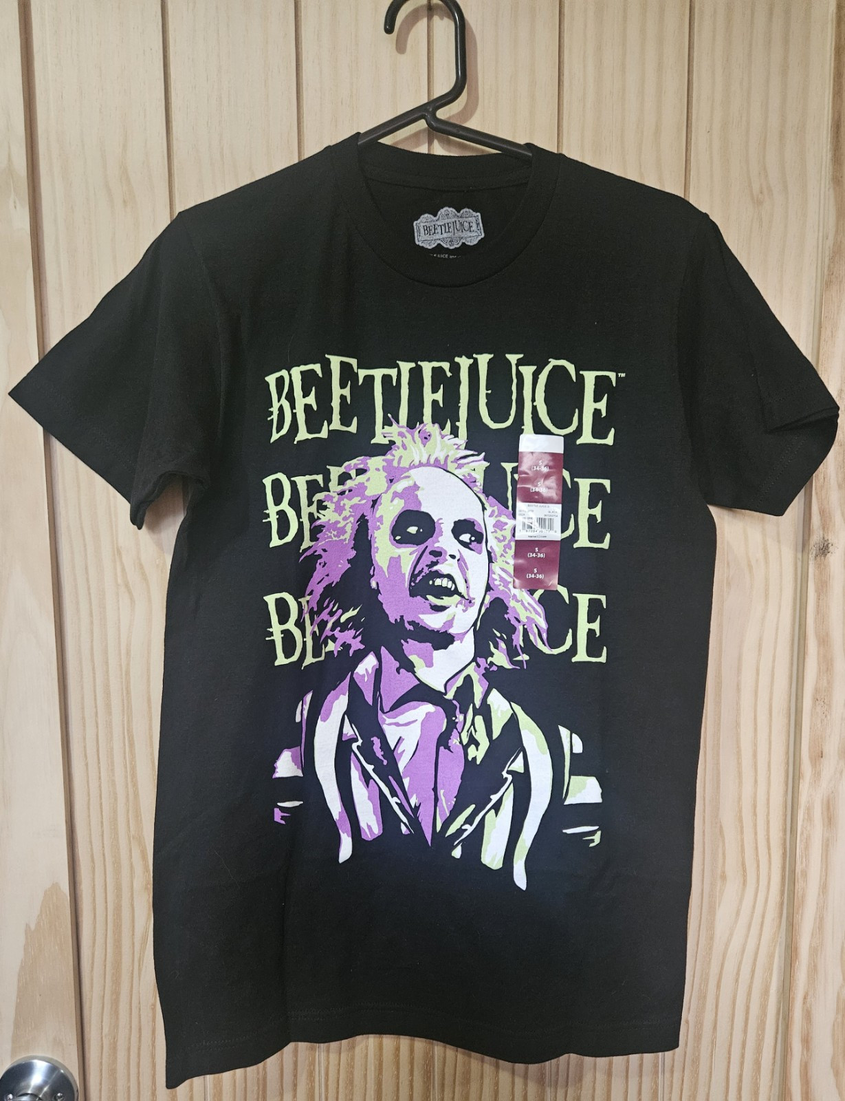 Beetlejuice Men’s and Big Men’s Graphic Tee with Short Sleeves, Size ( S 34-36 )