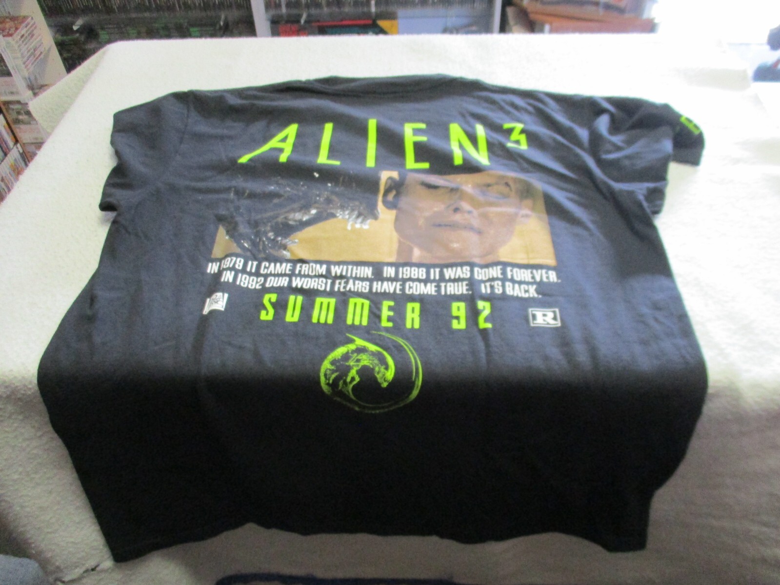 GRAVEYARD GOODS T-SHIRT ALIEN 3 MENS L LARGE LIMITED
