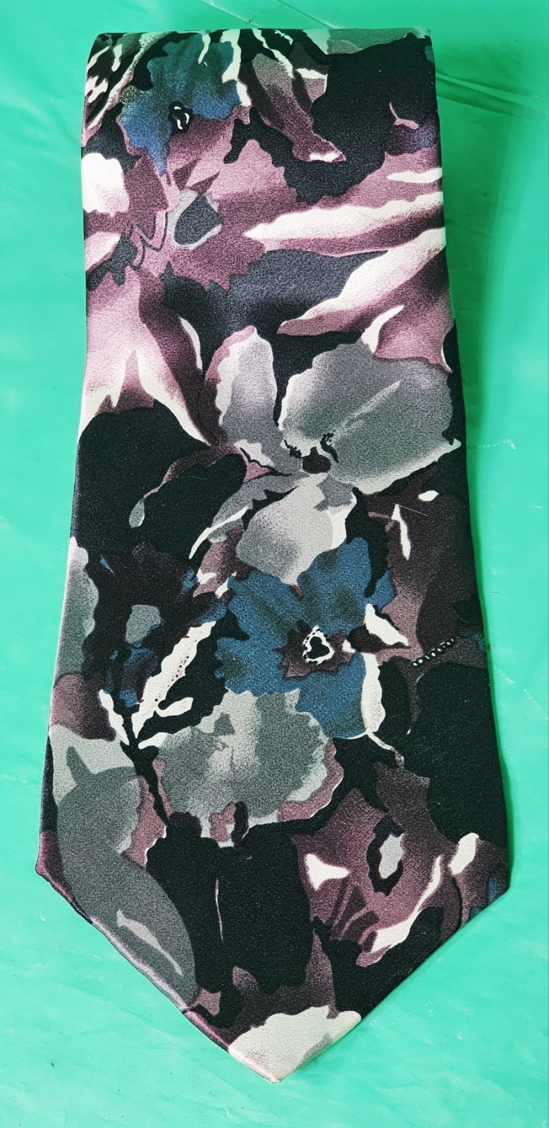 ***(Lot Of 2) Pierre Cardin Men’s Necktie (Made in USA) All Silk Tie***