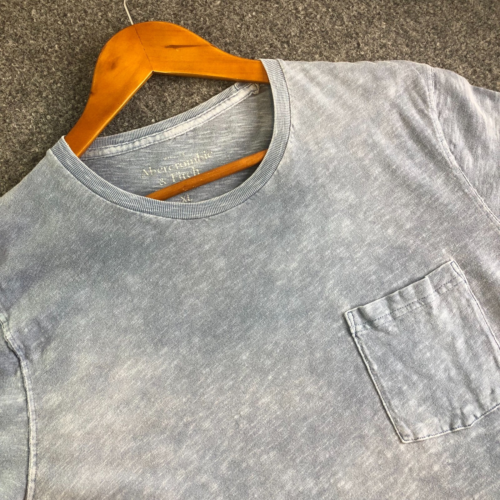 Abercrombie Fitch Muscle Pocket T-Shirt Mens XL Heather Sky Blue Everyday