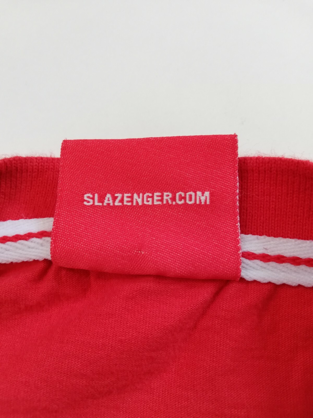 Slazenger T-Shirt Nice Men’s Red Tee Size (XL) Short Sleeves V Neck Style Cotton