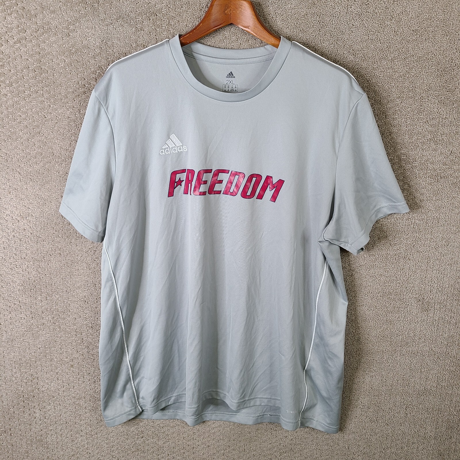 Adidas Shirt Mens 2XL Gray Freedom Climalite Short Sleeve Performance Polyester