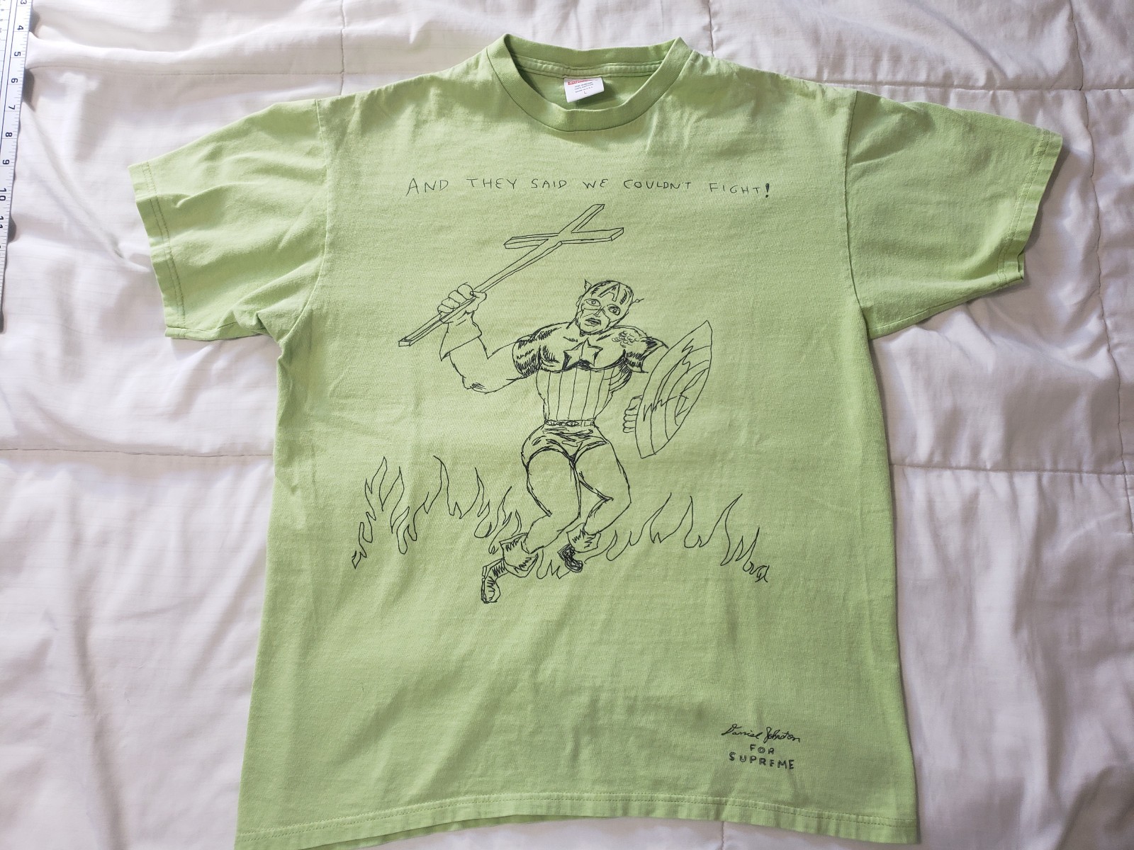 Daniel Johnston Supreme 2012 Men’s Shirt Size L Captain America