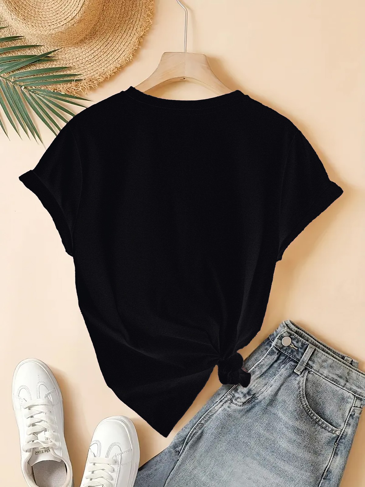 Women Crew Neck Daisy Floral Graphic T-Shirt Summer Flower Casual Tee Top