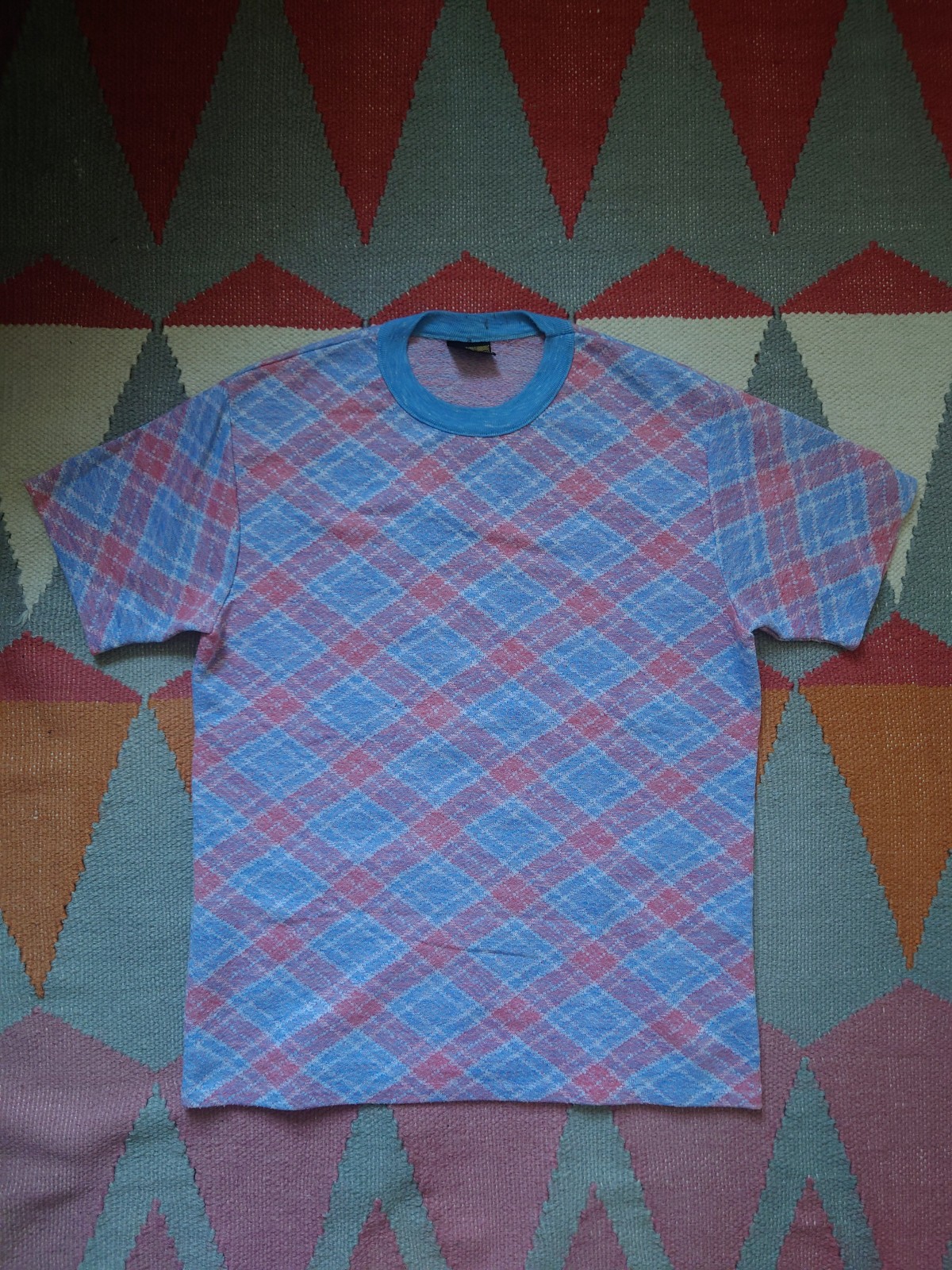Vintage Multicolored Diamond/Striped Blue/Pink Tight Neck Sportswear Shirt
