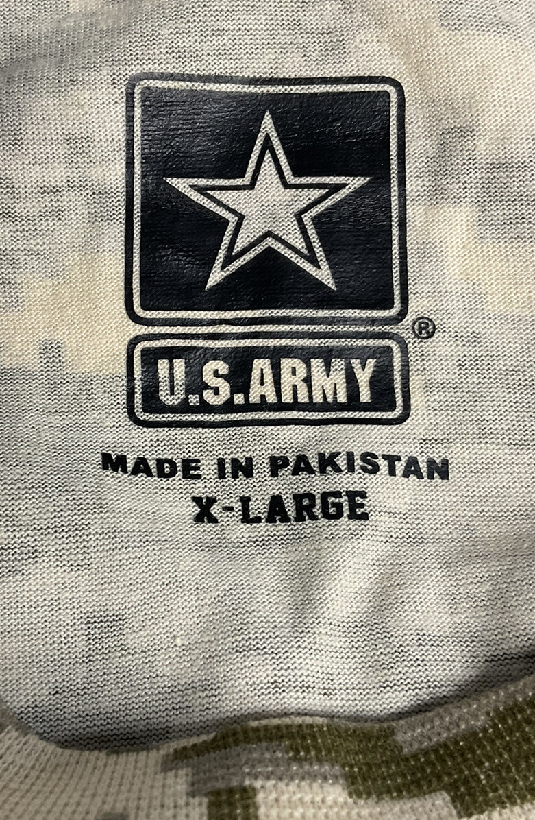 *NWT* MEN’S U.S. ARMY (Size XL) DIGITAL / DESERT CAMO T-SHIRT