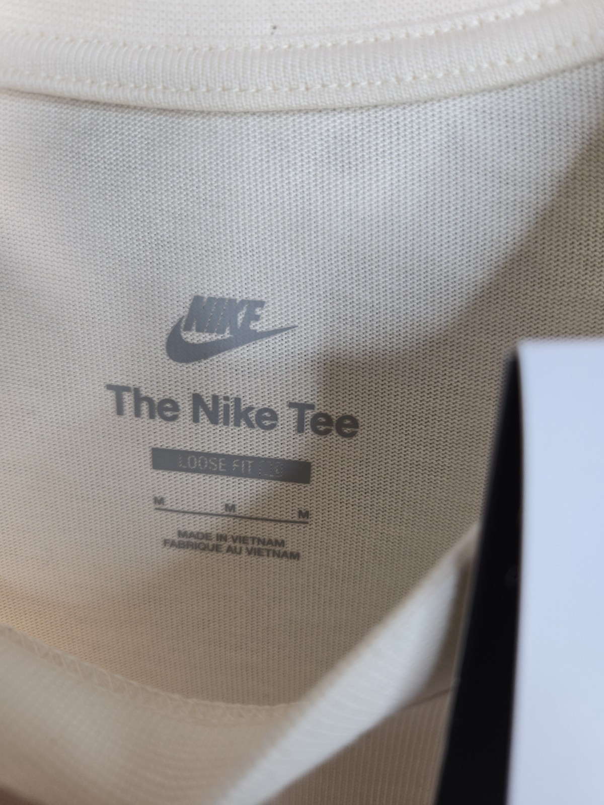NIKE Max90 T-Shirt Medium Mens Off White Purple Crewneck Long Sleeve Swoosh Logo