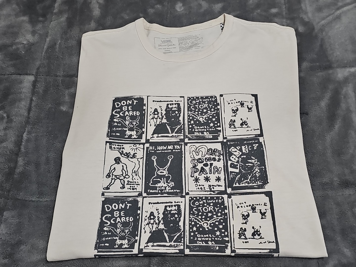 Vans x Daniel Johnston Hi How Are You Outsider Music Art Beige Shirt SZ Medium