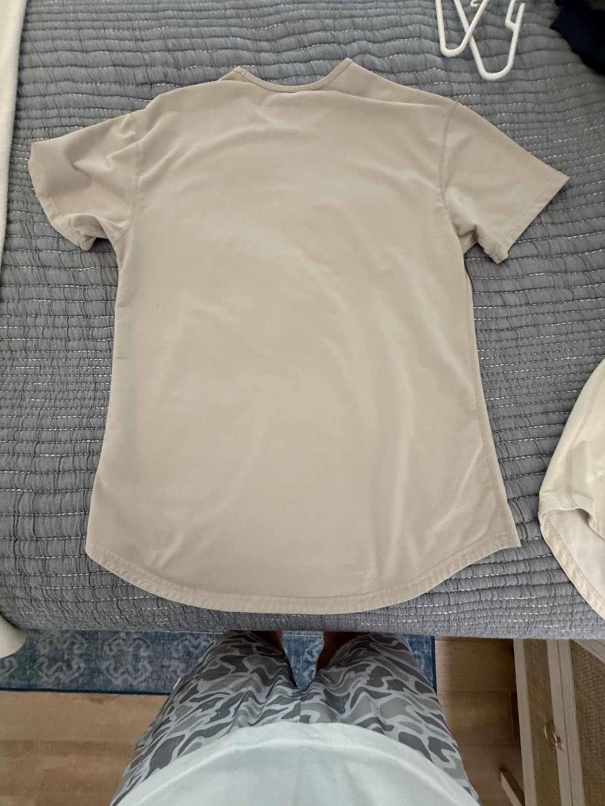 Bylt drop cut shirt. Off White. Large
