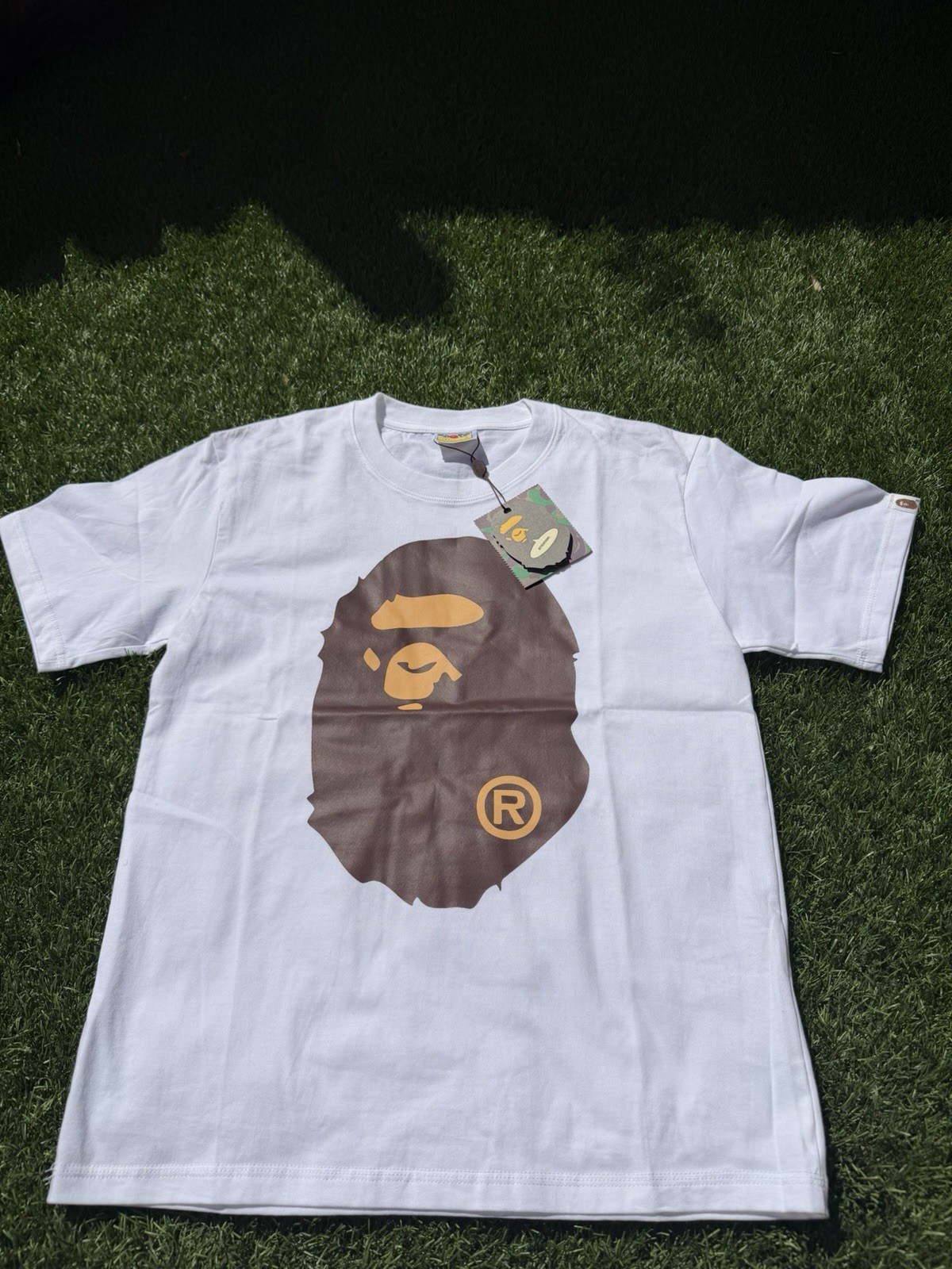 A Bathing Ape BAPE White Ape Head Graphic Tee Men’s Size S Crew Neck Cotton