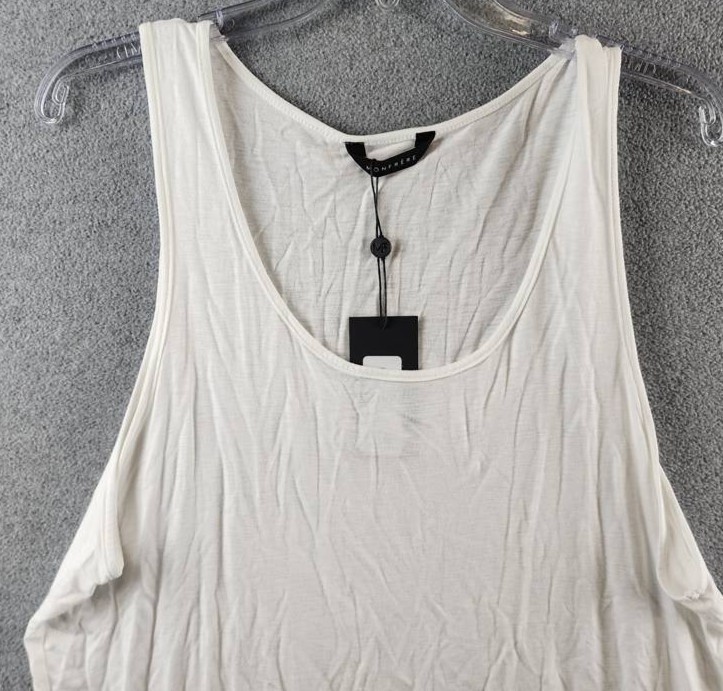 MONFRÈRE Travis Tank Men’s M Blanc Scoop Neckline Sleeveless Pullover Style