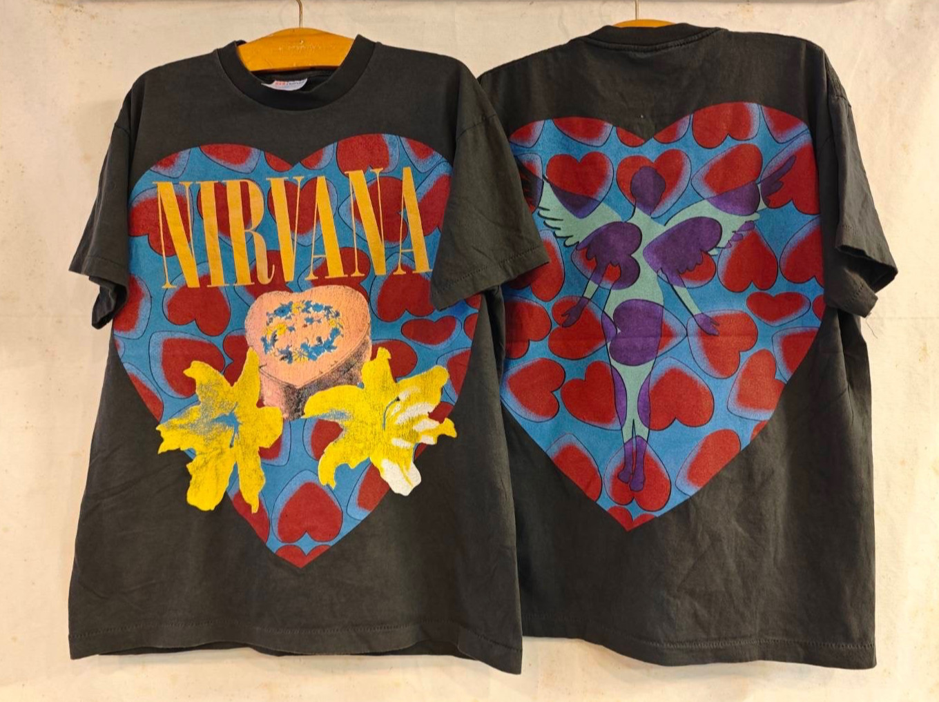 Vintage NIRVANA Heart Shaped Box Giant 90s Size L Single Stitch​ T-Shirt REPRINT