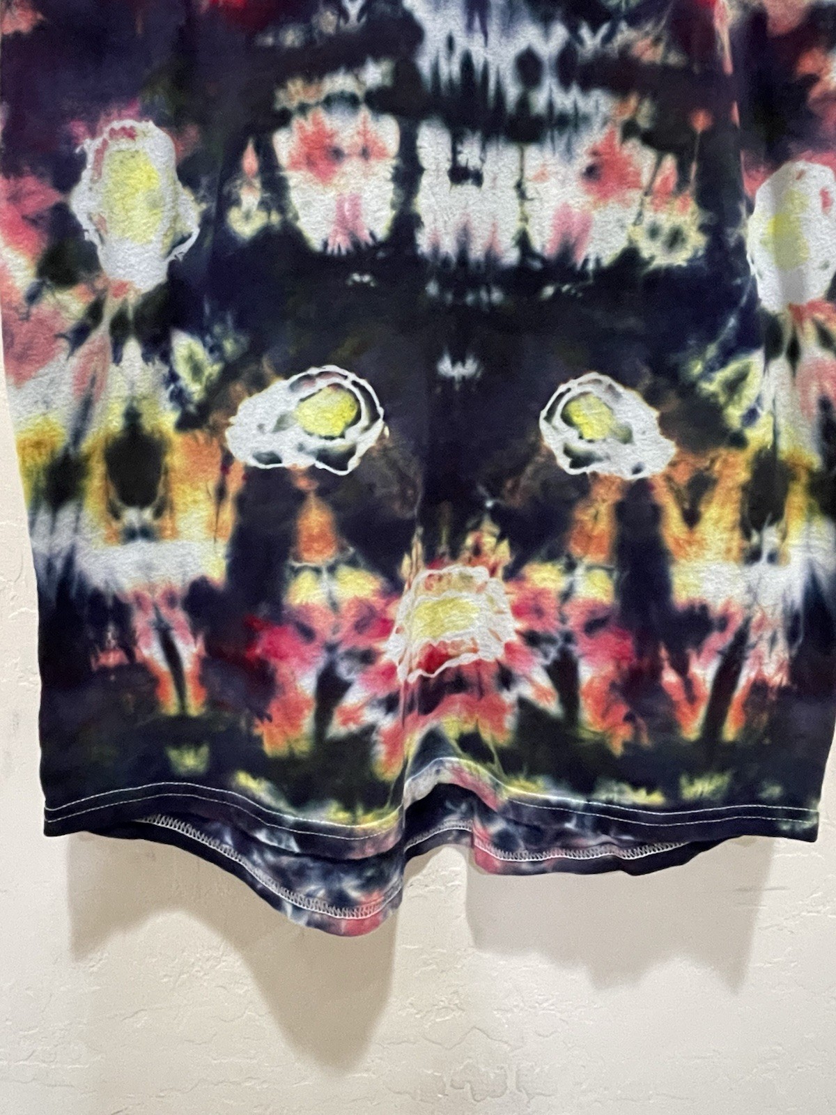 Canvas Multi-Colored Tye Tie Dyed Shirt Mens Medium Long Cut Blue PreOwned