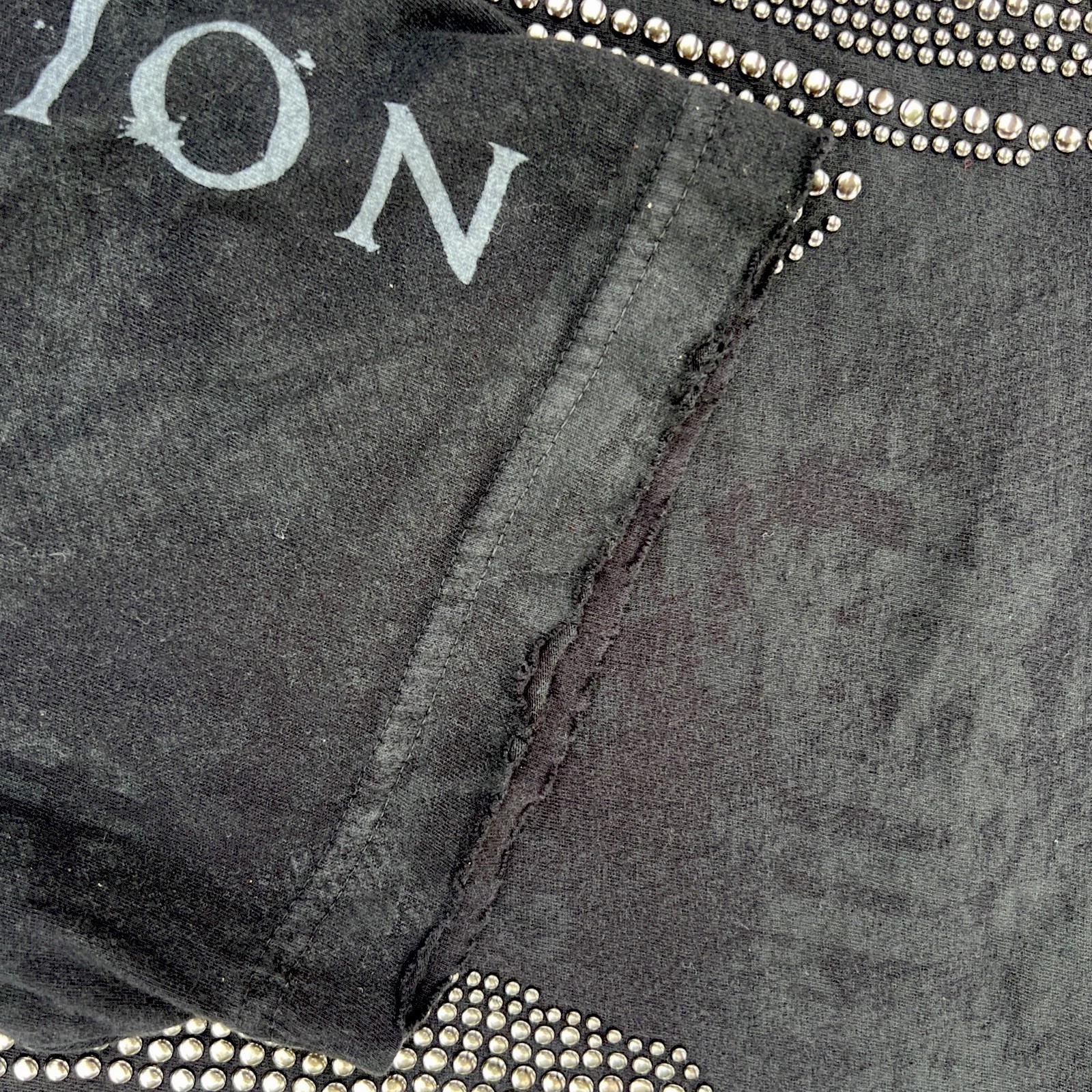 VTG Affliction Mens Studded Wings Sz LG Black t-shirt USA Y2K Grunge Distressed