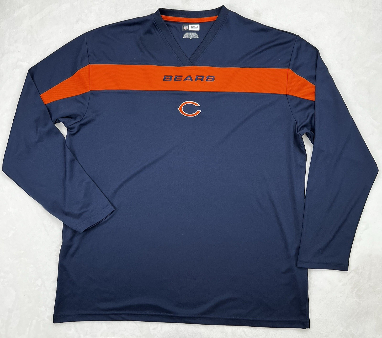 CHICAGO BEARS Long Sleeve Shirt Mens XL NFL Team Performance Navy V-Neck Logo