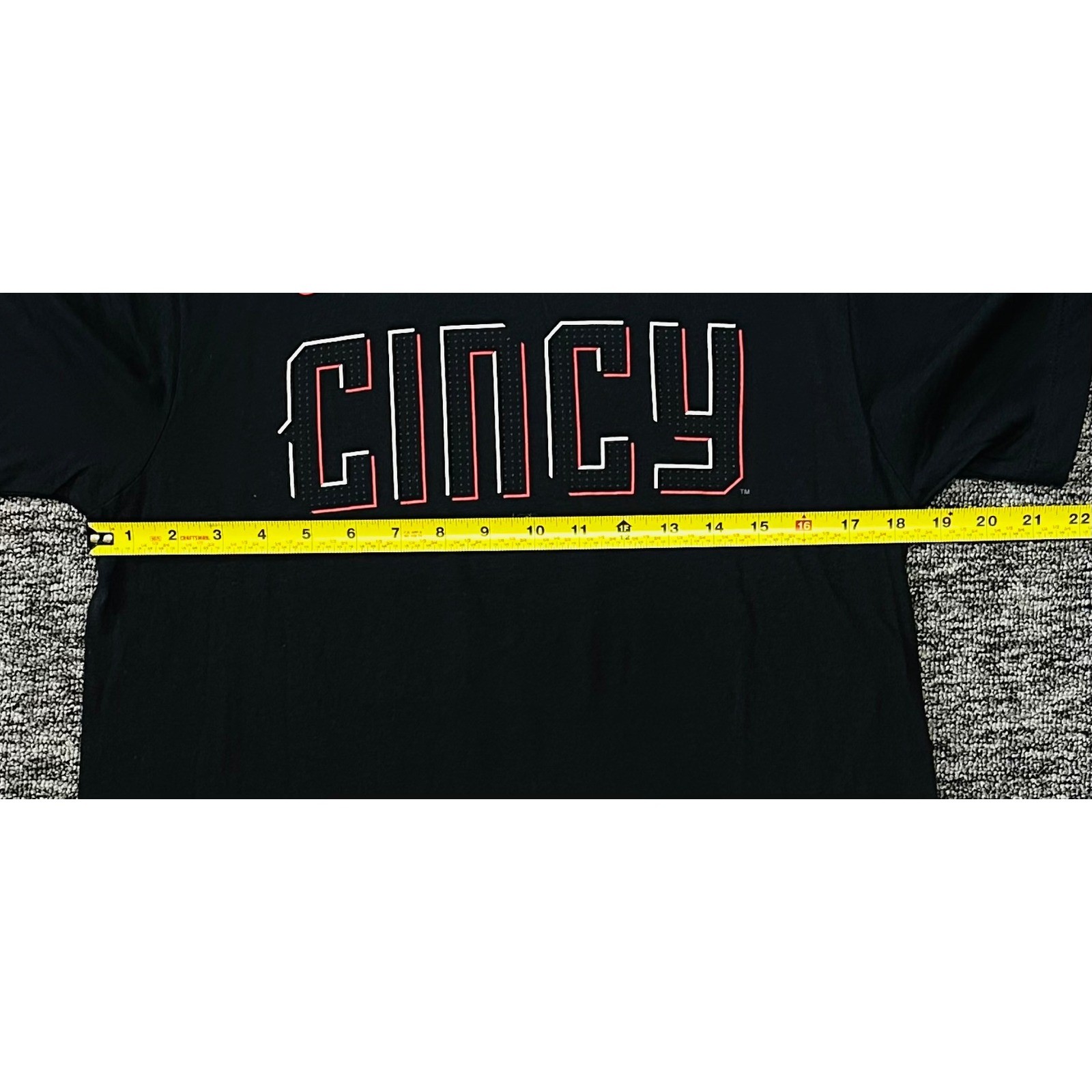Nike Cincinnati Reds MLB India 6 Mens Small Black City Connect Cincy Shirt NWT