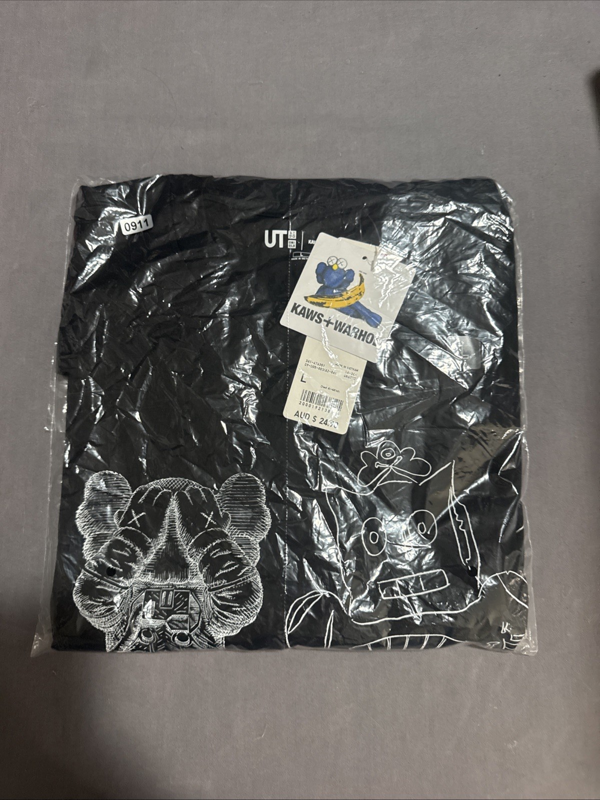 New Uniqlo UT KAWS Warhol Graphic Tee T-Shirt Black With Tags Size Large