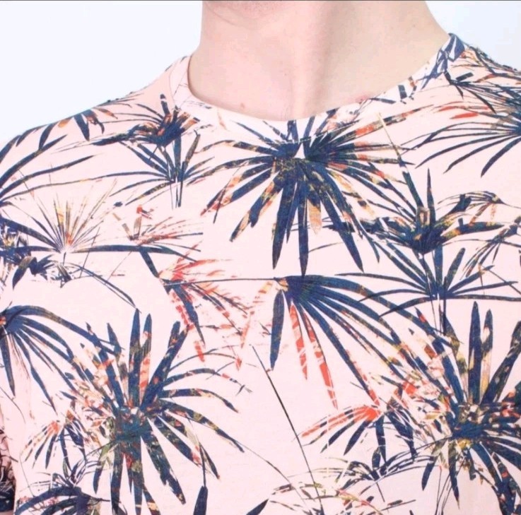 Ted Baker Men’s Yorkii Tropical Tee Shirt Size 2 Short Sleeve Salmon Pull-On