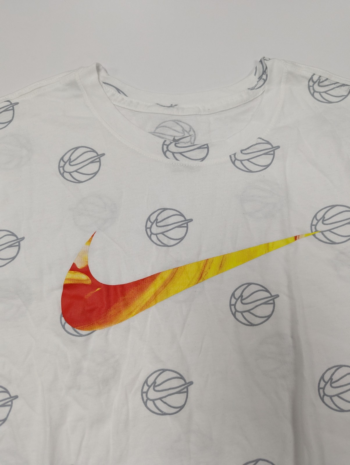 Mens Nike OC Swoosh Tee Shirt Sz L DB5981-100 NWT White