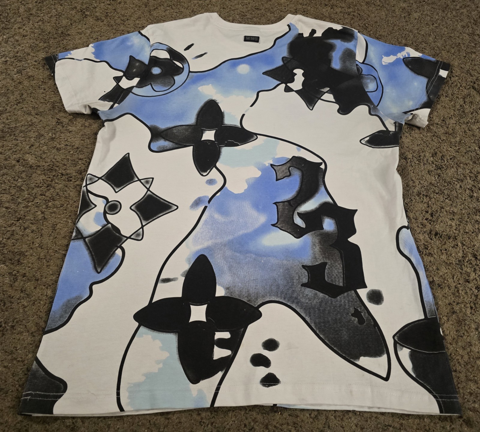 Limited Edition TWO THR33 Paint Splatter T-Shirts Men’s Size L (2 3) Two Three