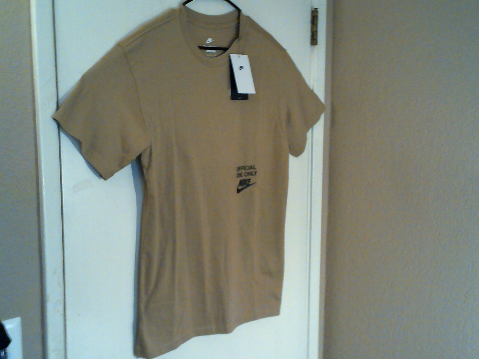 NEW NIKE NSW “Official Use Only Max 90 Tee” MEN’S BEIGE T-SHIRT SMALL HJ0774-297