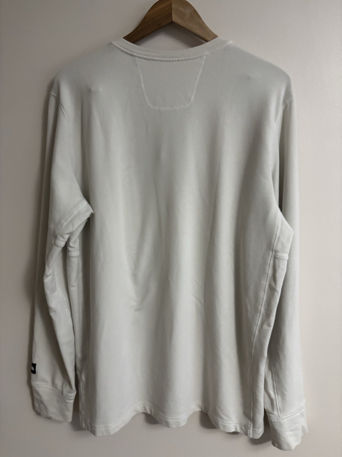 The North Face Crag Henley Shirt – Men’s XL Ivory Performance Layering