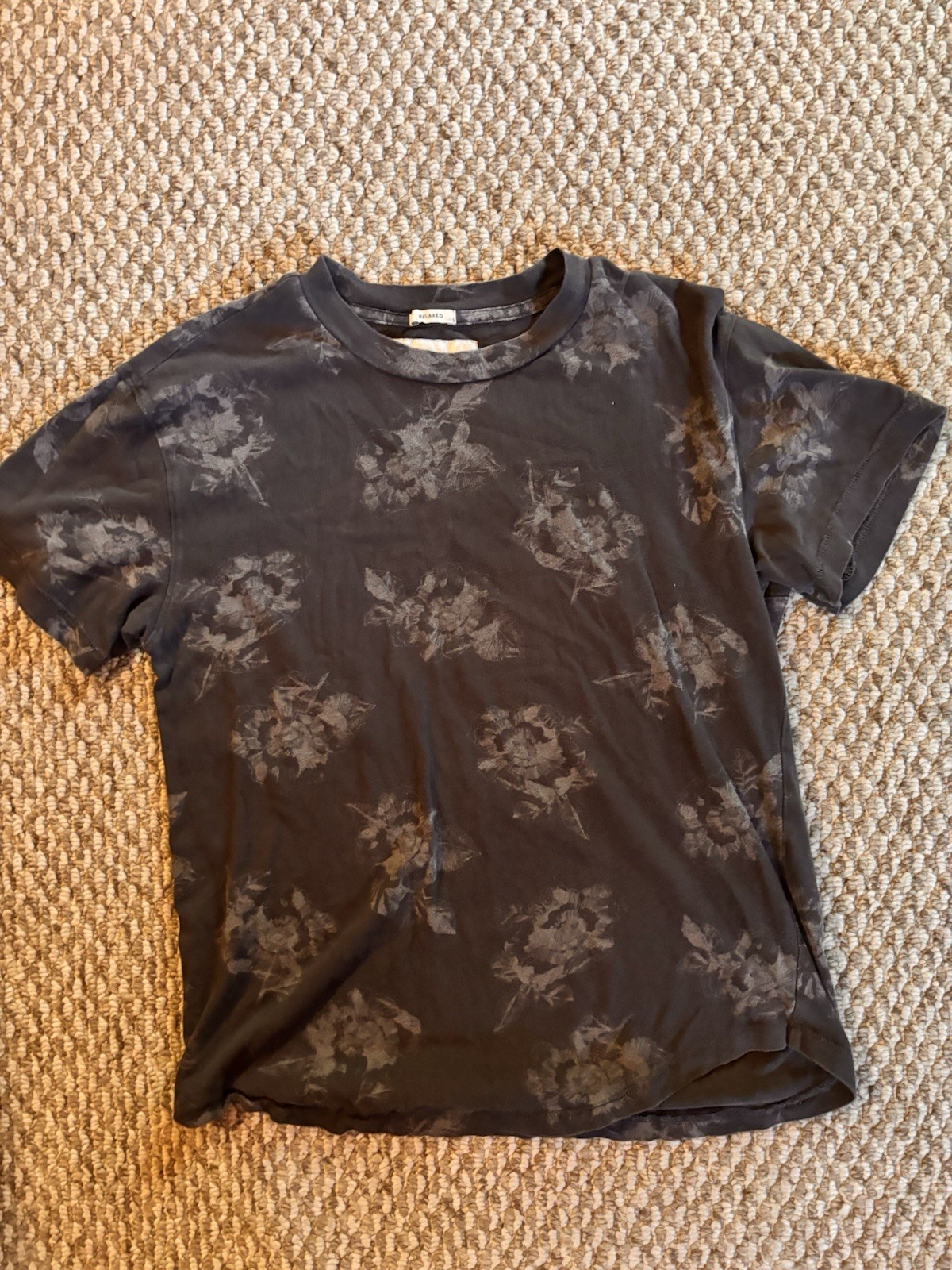 Abercrombie & Fitch Soft A&F Tee Men’s XS Black/Gray Floral Crew Neck T-Shirt