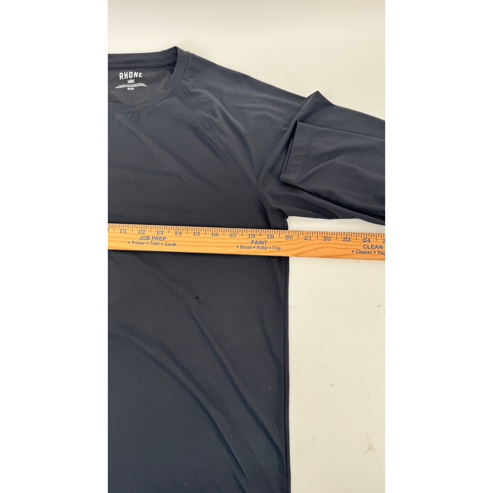Rhone Performance Long Sleeve Shirt Men Reign Medium Black Raglan Training Tee