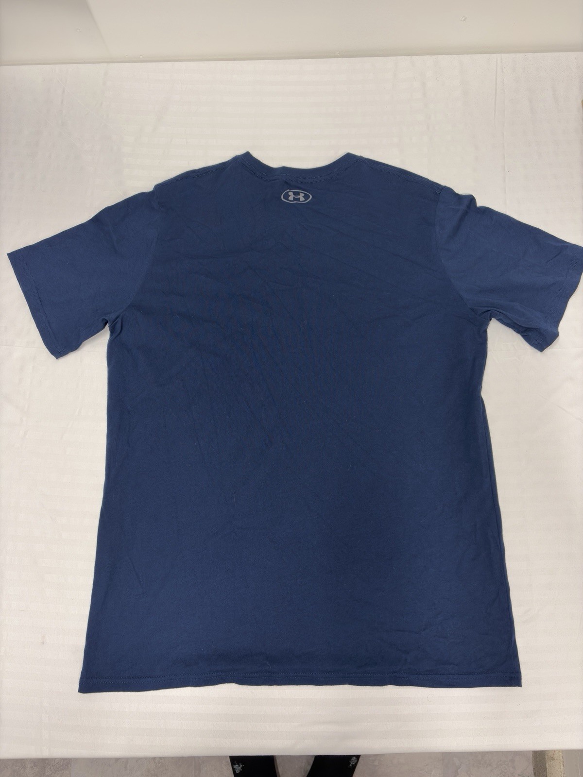 Under Armour Navy Blue Short Sleeve Tshirt With Red Logo Size Men 2XL
