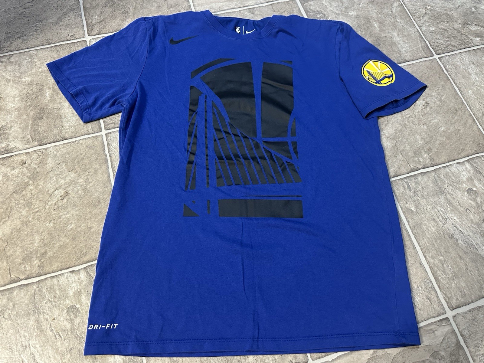 Men’s Size Medium Assorted Athletic & Graphic Tee Bundle Lot Of 8
