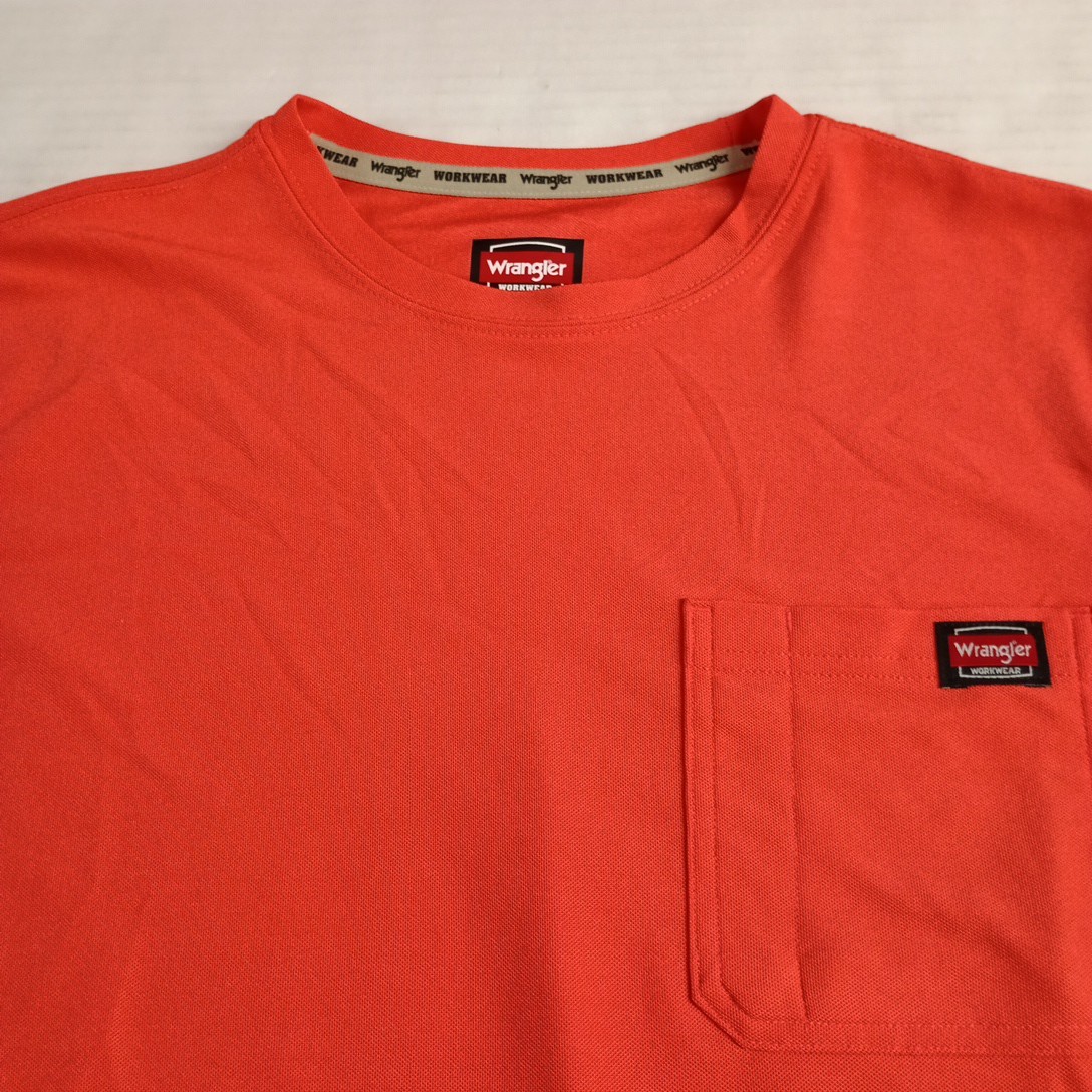 Wrangler Workwear Men’s Short Sleeve Performance Tee Cayenne Size S (34-36) NWT