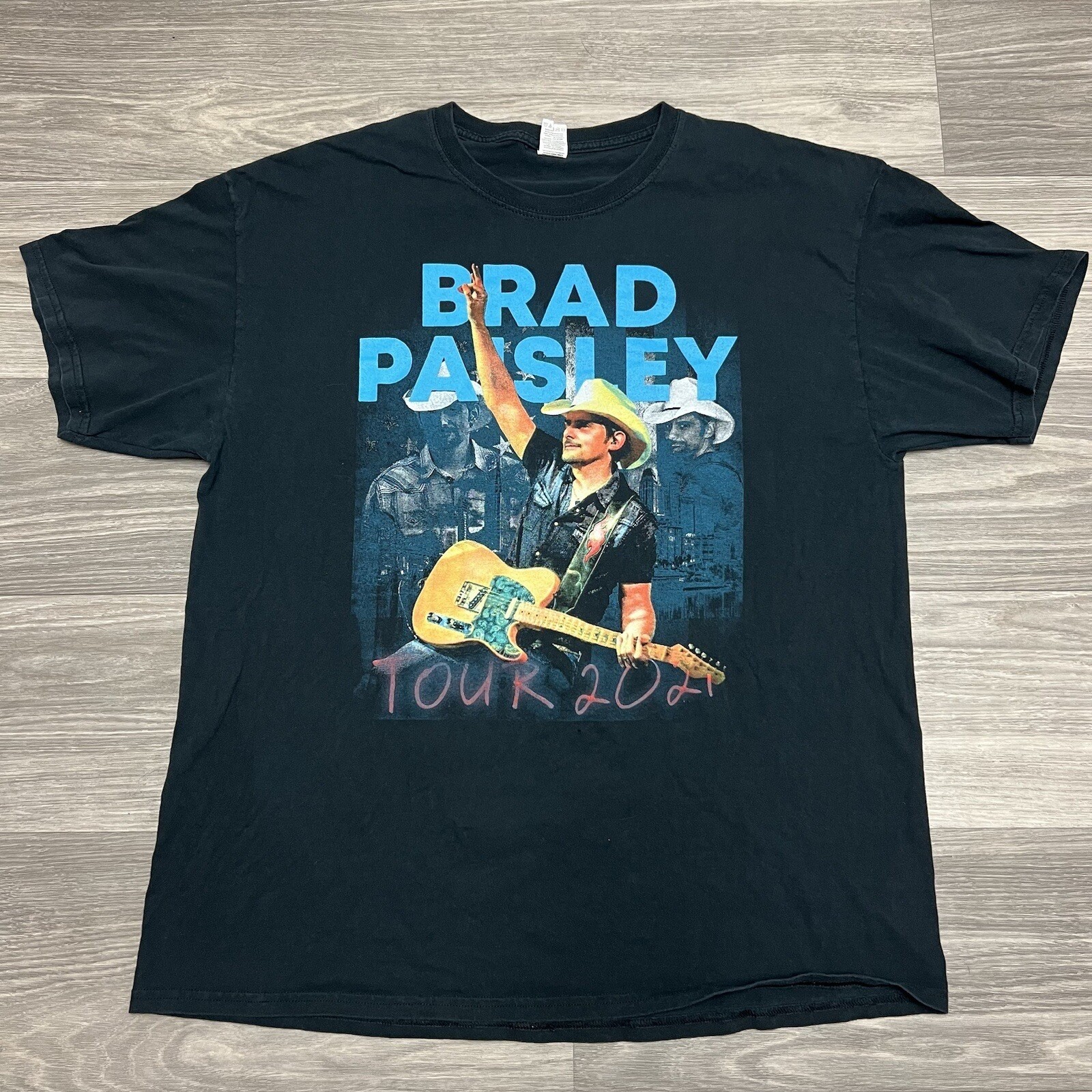 Brad Paisley Tour 2021 Concert T-Shirt Mens XL Black Fruit of the Loom Cotton